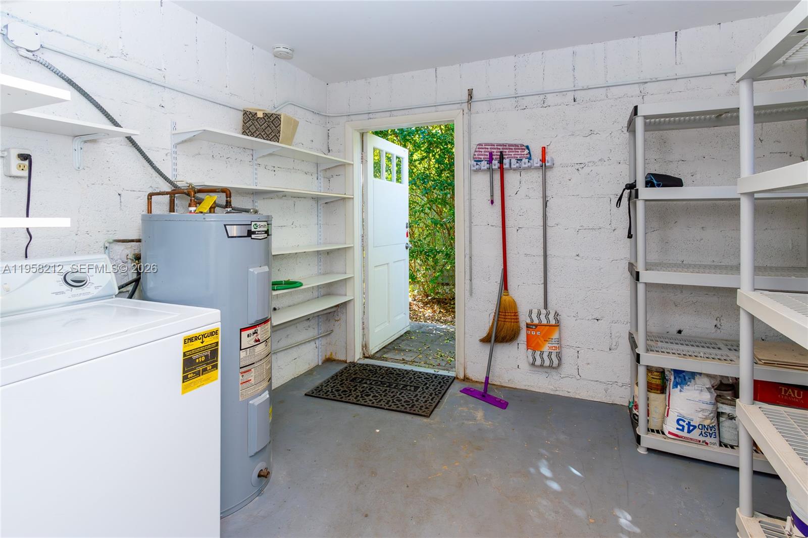 6130 Southwest 46th Terrace Miami, FL 33155 - Photo 18 of 36