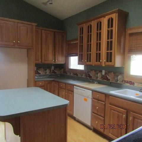 543 Mellon Avenue Rochester, PA 15074 - Photo 4 of 18 Gallery Image 4