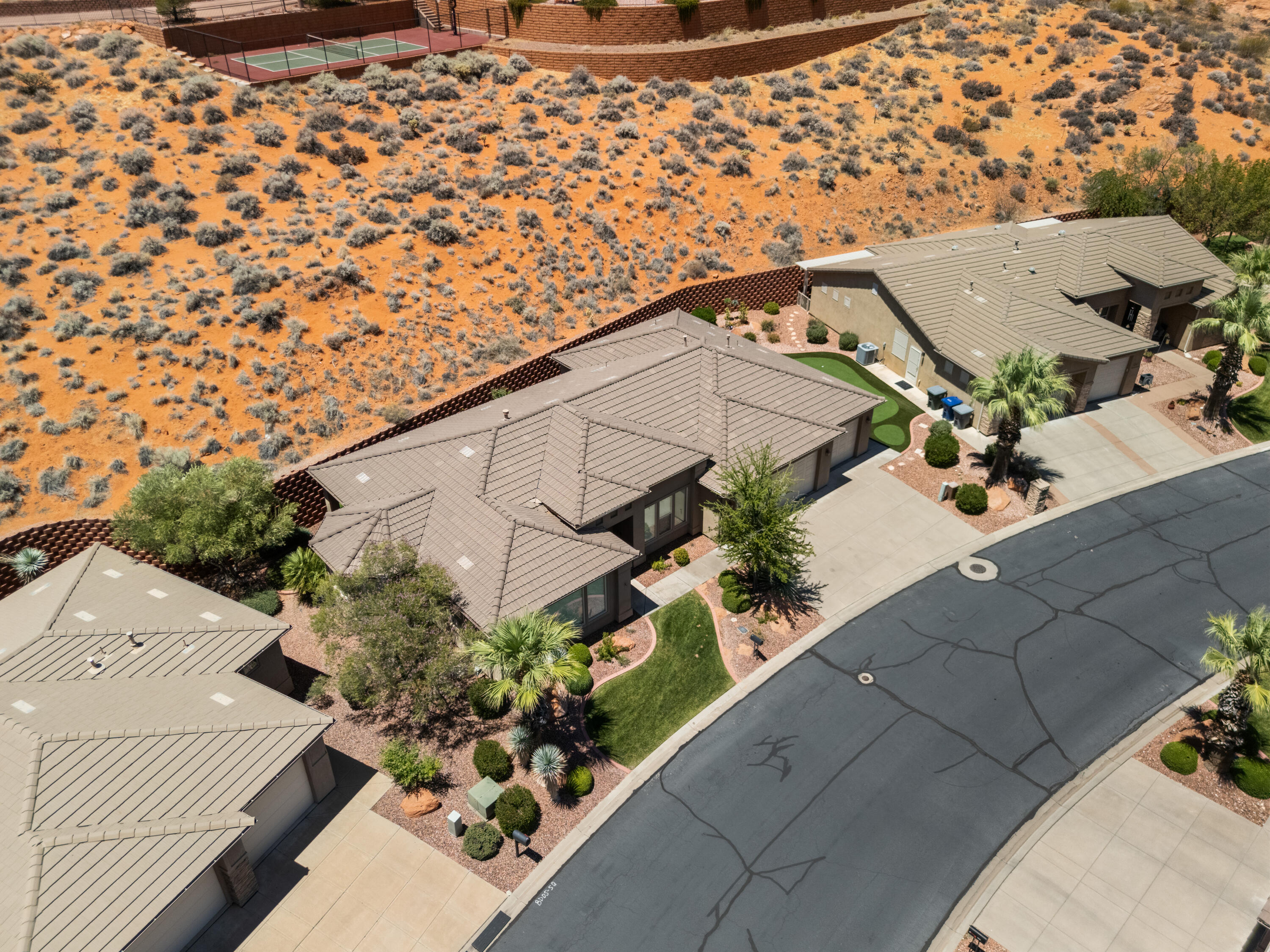 627 North Red Butte Drive Washington, UT 84780 - Photo 7 of 31 DJI_20260709135906_0009_D