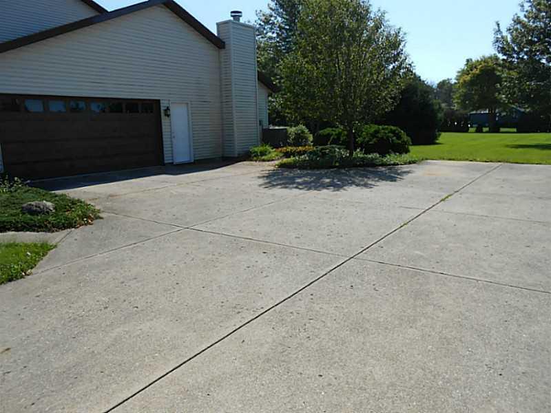 3681 Marbella Avenue Springfield, OH 45502 - Photo 5 of 25