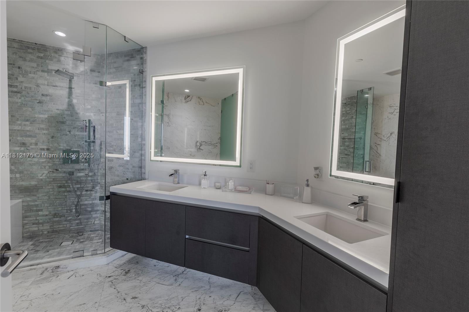 851 Northeast 1st Avenue, Unit 4410 Miami, FL 33132 - Photo 11 of 16