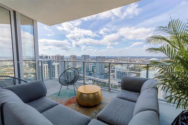 $650,000 | 851 Northeast 1st Avenue, Unit 4410, Miami, FL 33132