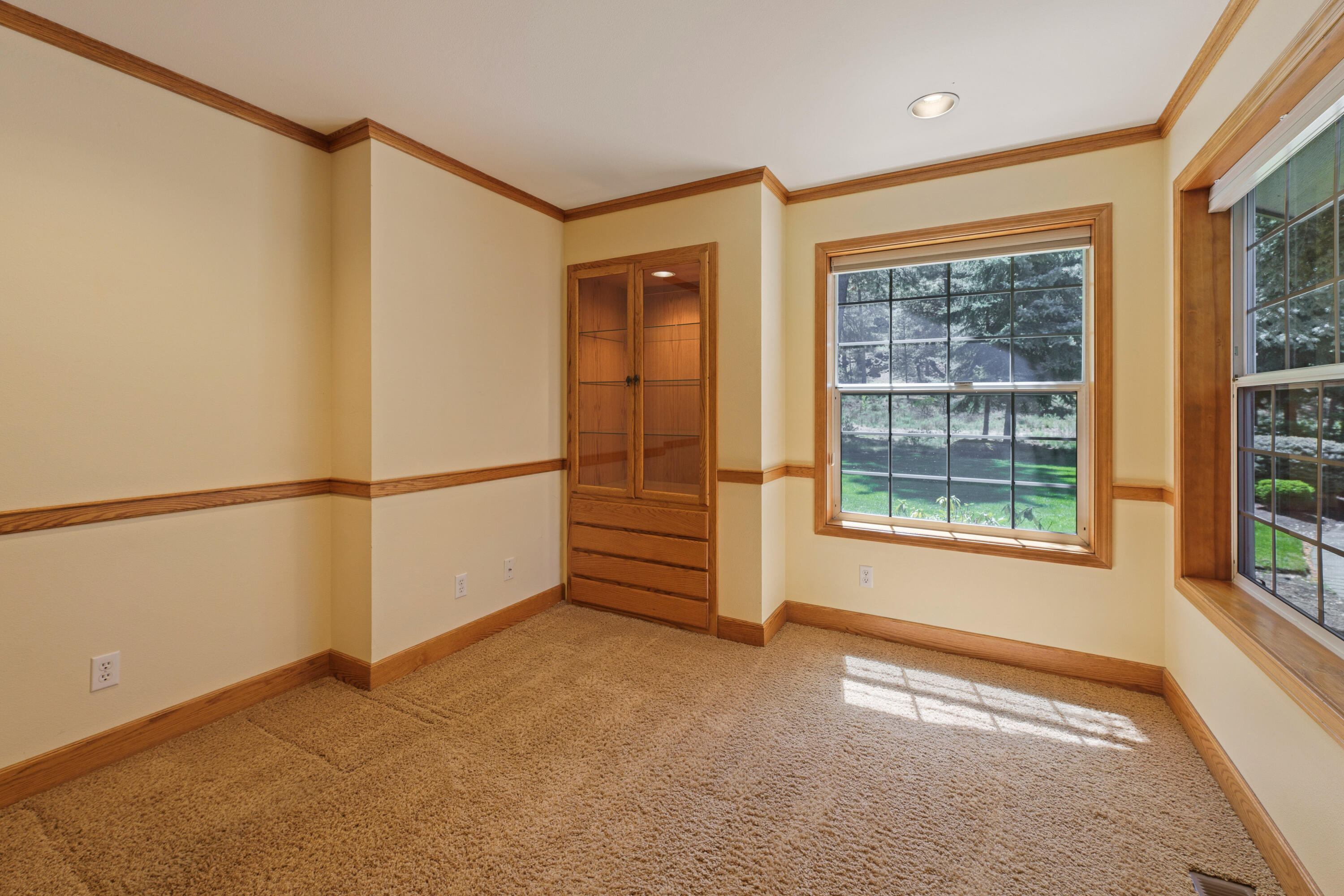 18880 Baker Road Bend, OR 97702 - Photo 51 of 70 a view of an empty room with a window