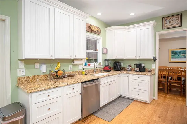 $899,000 | 5060 Magnolia Walk, Roswell, GA 30075