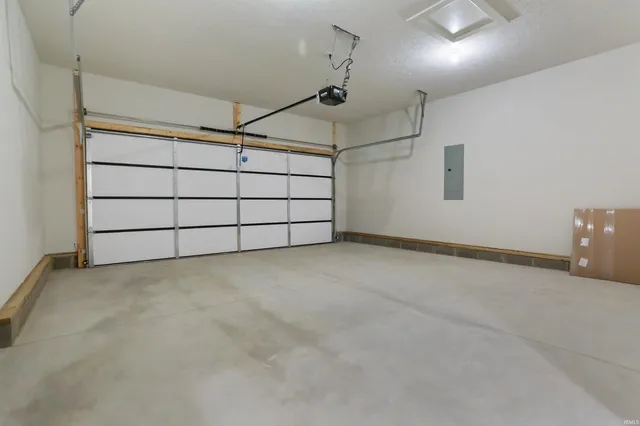 $419,800 | 2646 Marycrest Drive, Evansville, IN 47712