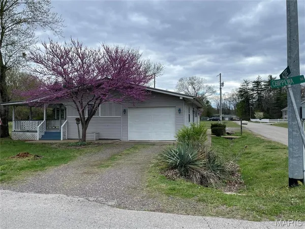 $129,000 | 104 Aztec Street, Piedmont, MO 63957