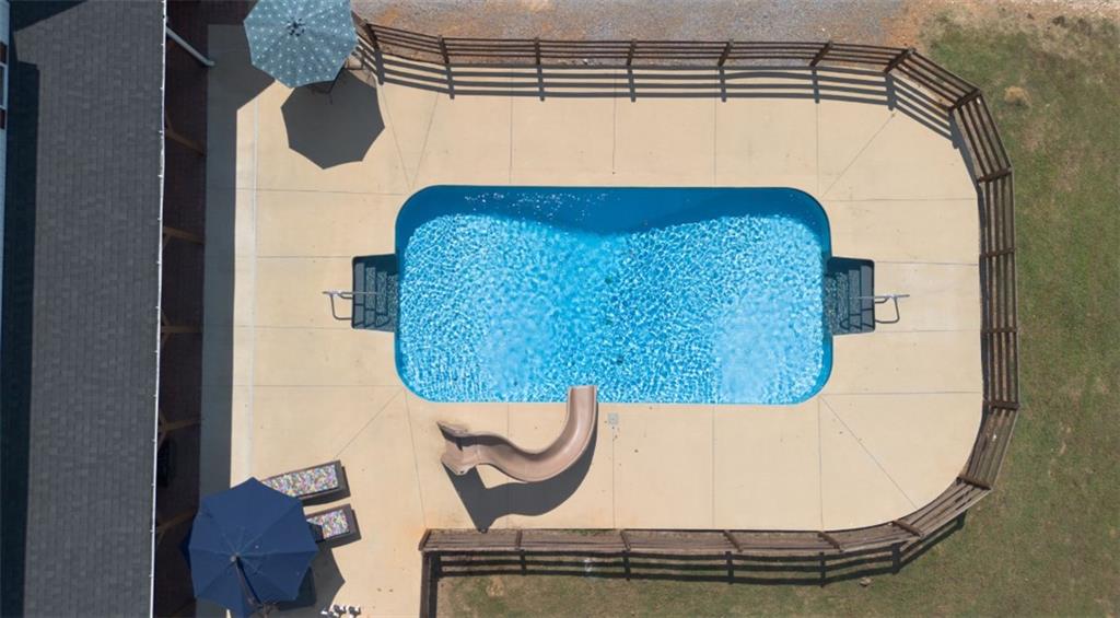 286 County Road 28 Centre, AL 35960 - Photo 30 of 50 a close view of light fixtures