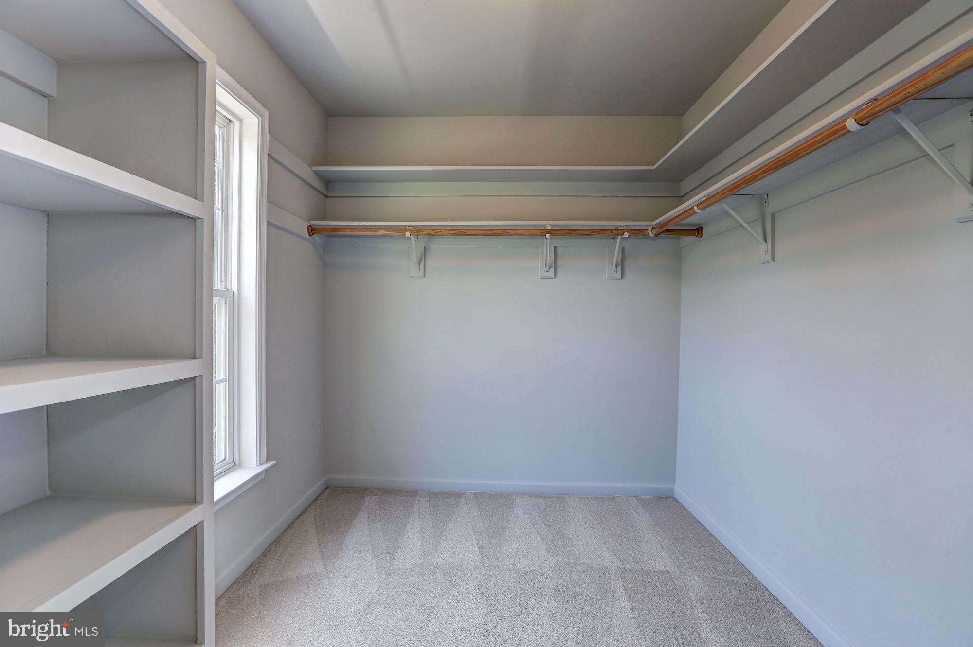 10234 Parkman Road Silver Spring, MD 20903 - Photo 22 of 33 Terrific walk in