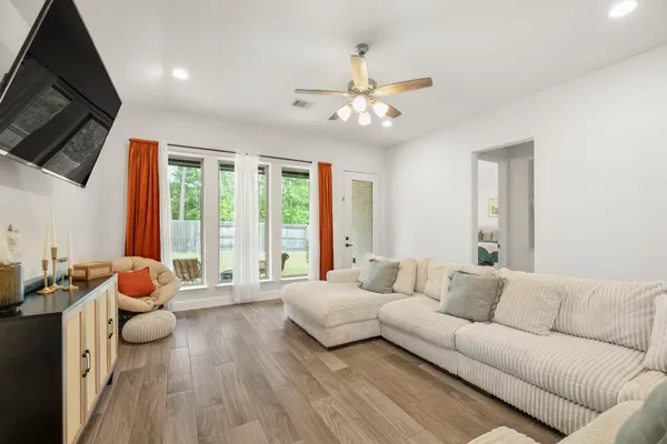 $2,600 | 17311 Merigold Hts Drive, Conroe, TX 77302