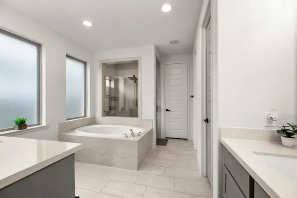 $2,600 | 17311 Merigold Hts Drive, Conroe, TX 77302