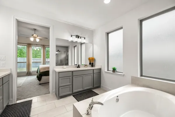 $2,600 | 17311 Merigold Hts Drive, Conroe, TX 77302