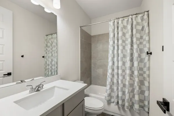 $2,600 | 17311 Merigold Hts Drive, Conroe, TX 77302