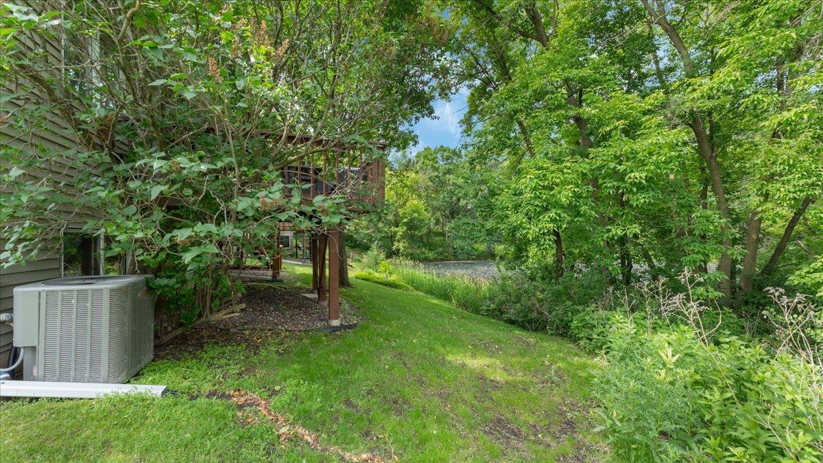 539 Deer Ridge Lane South Maplewood, MN 55119 - Photo 26 of 27