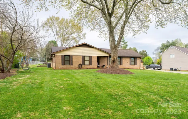 $615,000 | 125 Southwood Park Road, Mooresville, NC 28117