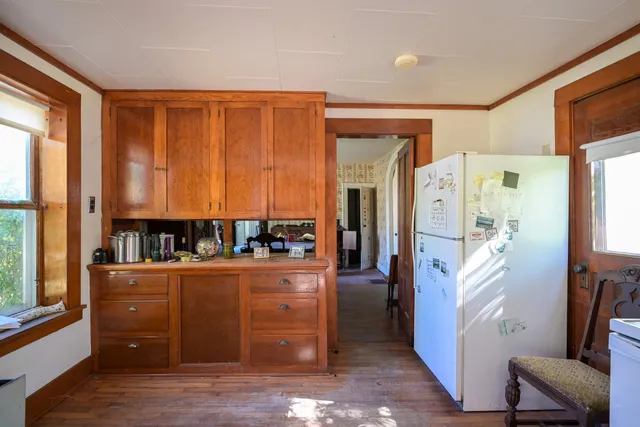 $499,000 | 29 Middle Seymour Street, Middlebury, VT 05753