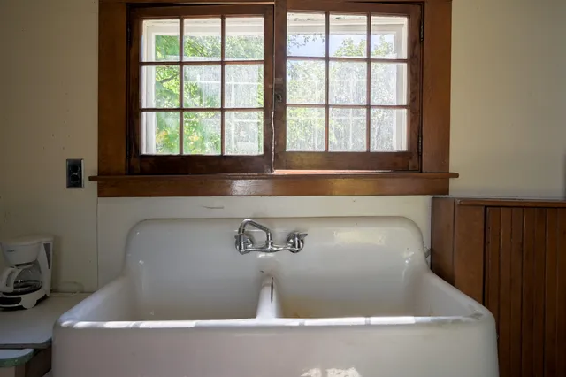 $499,000 | 29 Middle Seymour Street, Middlebury, VT 05753