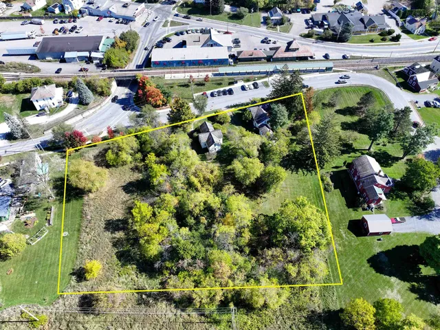 $499,000 | 29 Middle Seymour Street, Middlebury, VT 05753