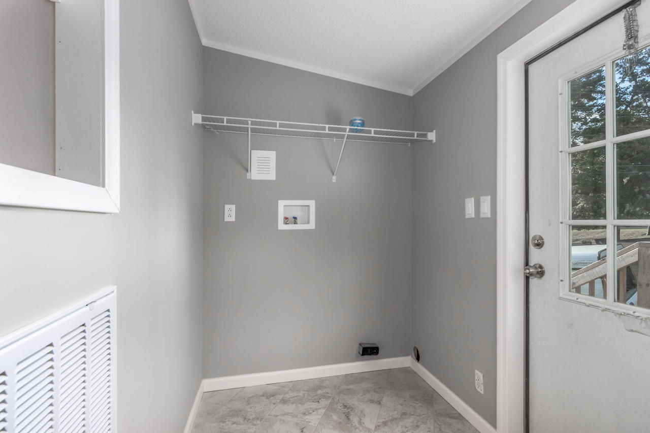 3409 Copper Ridge Road Morristown, TN 37814 - Photo 22 of 27 Interior-7