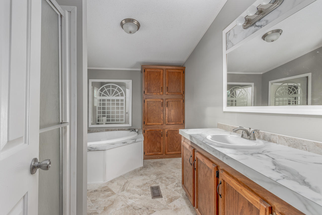 3409 Copper Ridge Road Morristown, TN 37814 - Photo 26 of 27 Interior-12