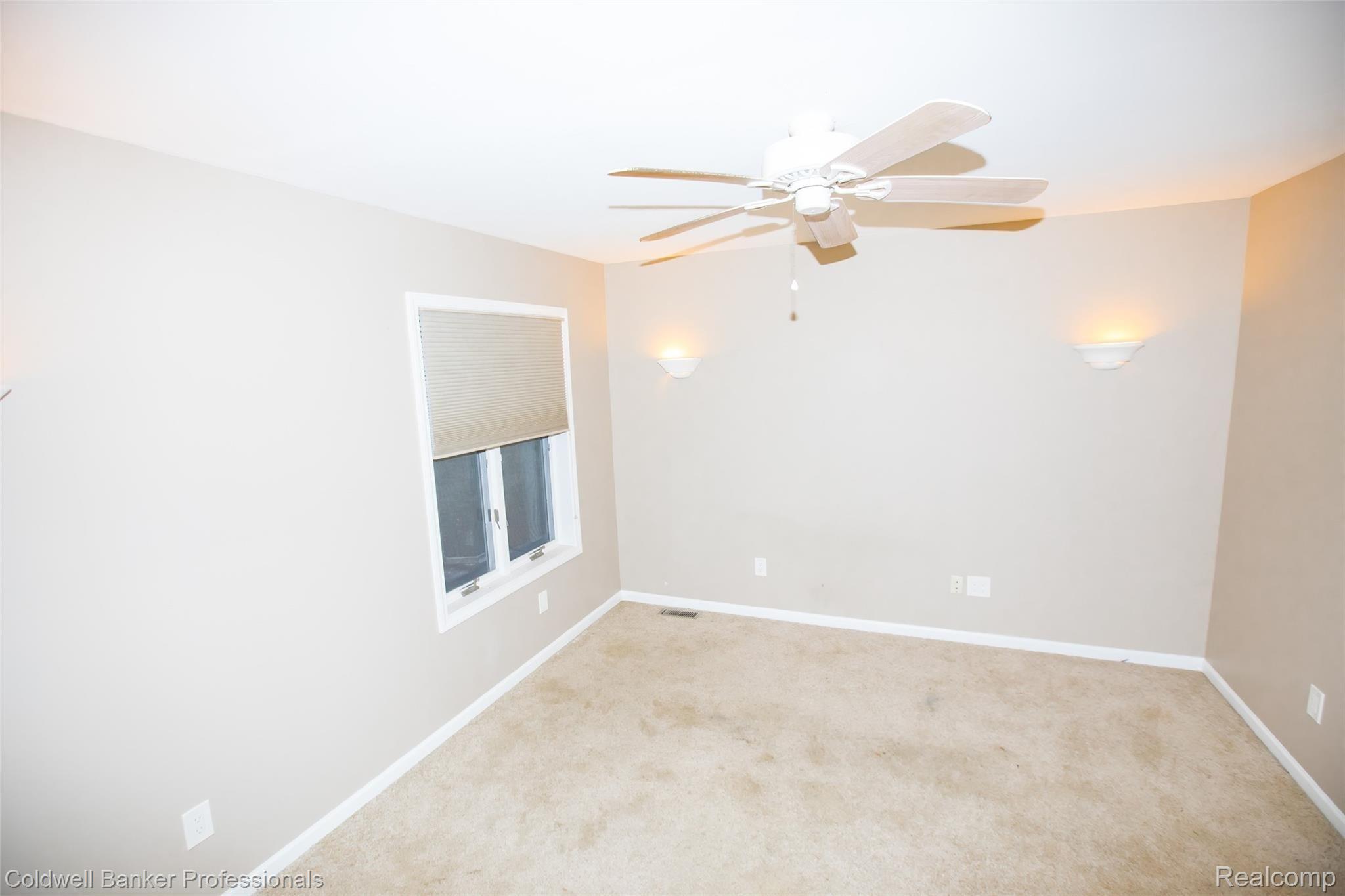 38845 Barth Street Romulus, MI 48174 - Photo 9 of 27 38845BarthRdRomulus,MI-9863.jpg