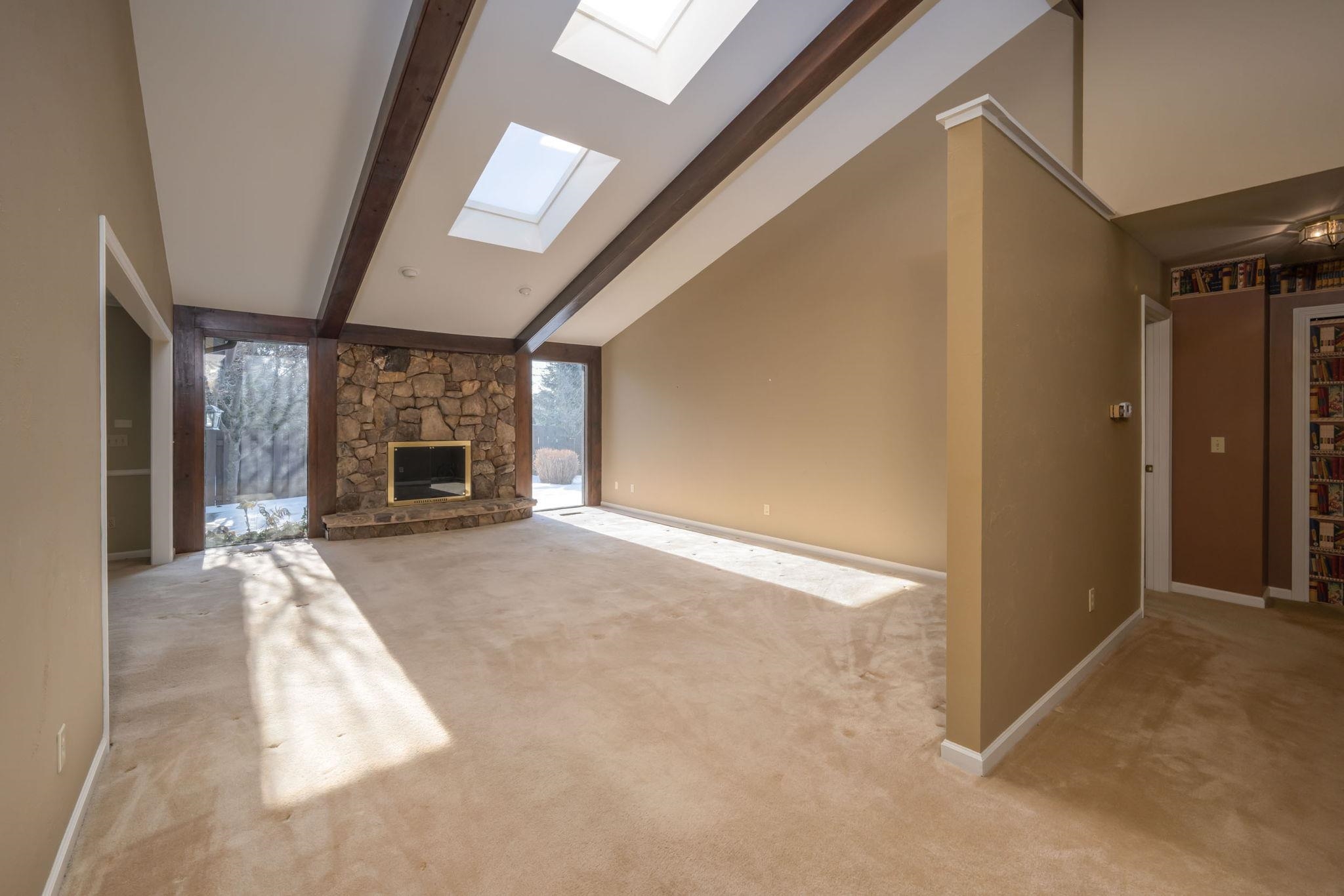 9536 Ledgewood Court Fort Wayne, IN 46804 - Photo 3 of 36