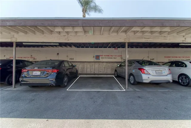 $315,000 | 5500 Ackerfield Avenue, Unit 307, Long Beach, CA 90805