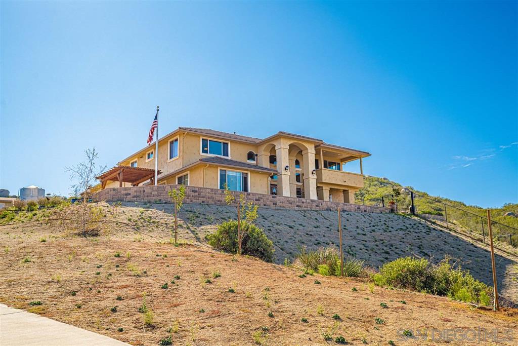 1410 Farlin Road Alpine, CA 91901 - Photo 2 of 25