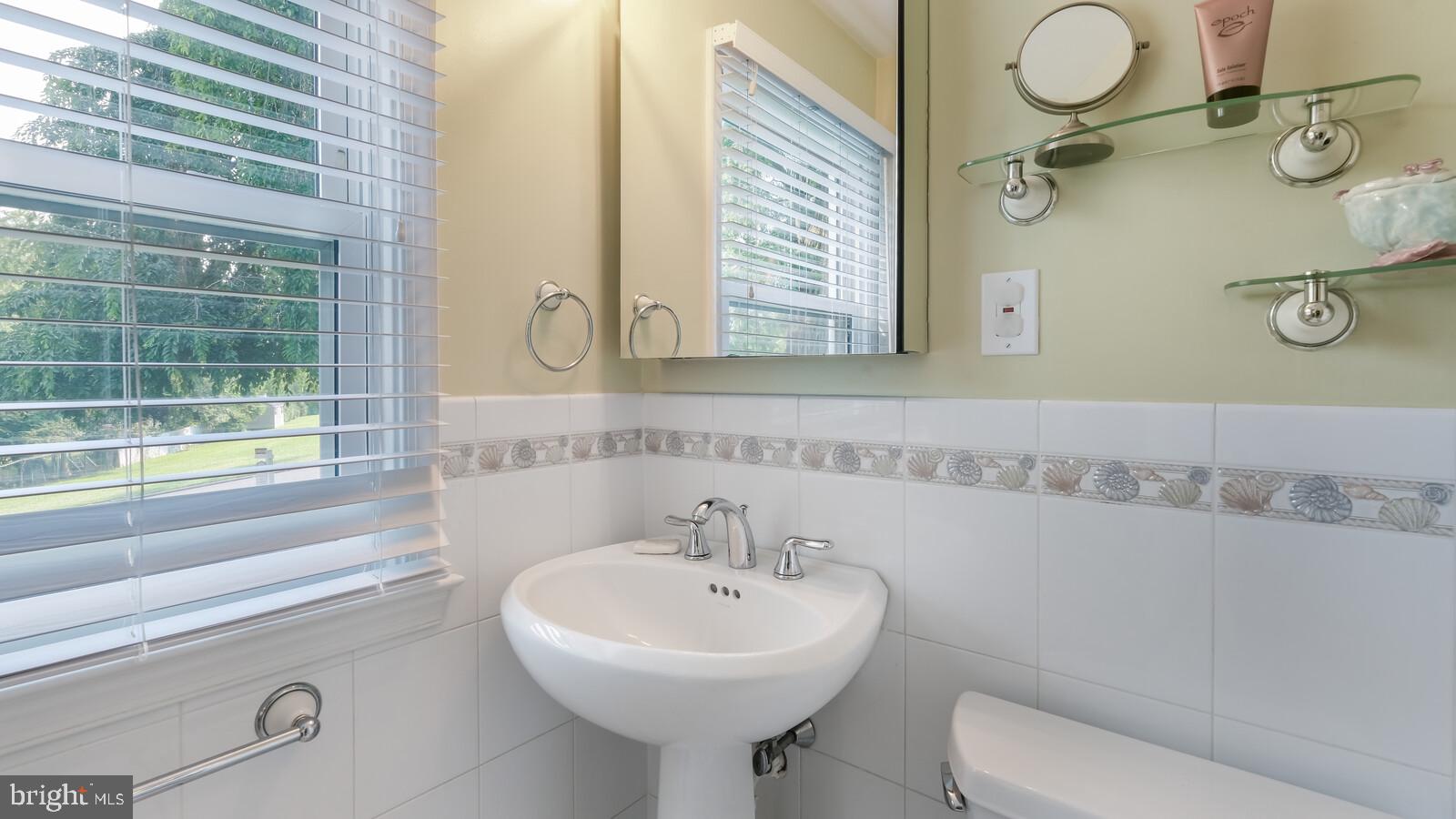 999 George Road Jenkintown, PA 19046 - Photo 25 of 44 Owner's bath with charming tile