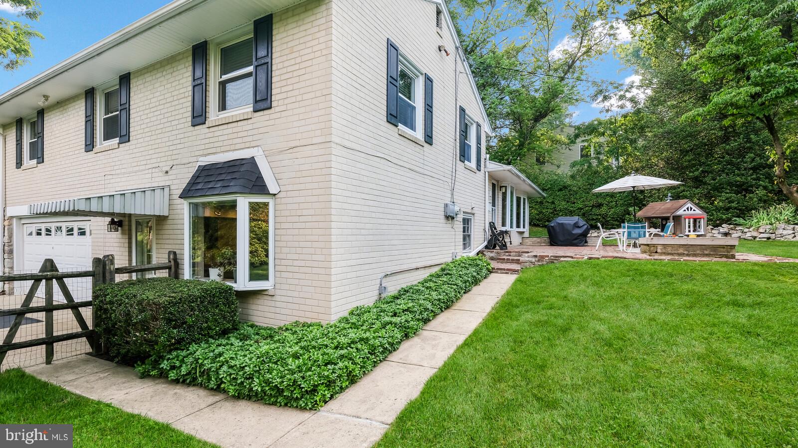 999 George Road Jenkintown, PA 19046 - Photo 36 of 44 Rear walkway to driveway