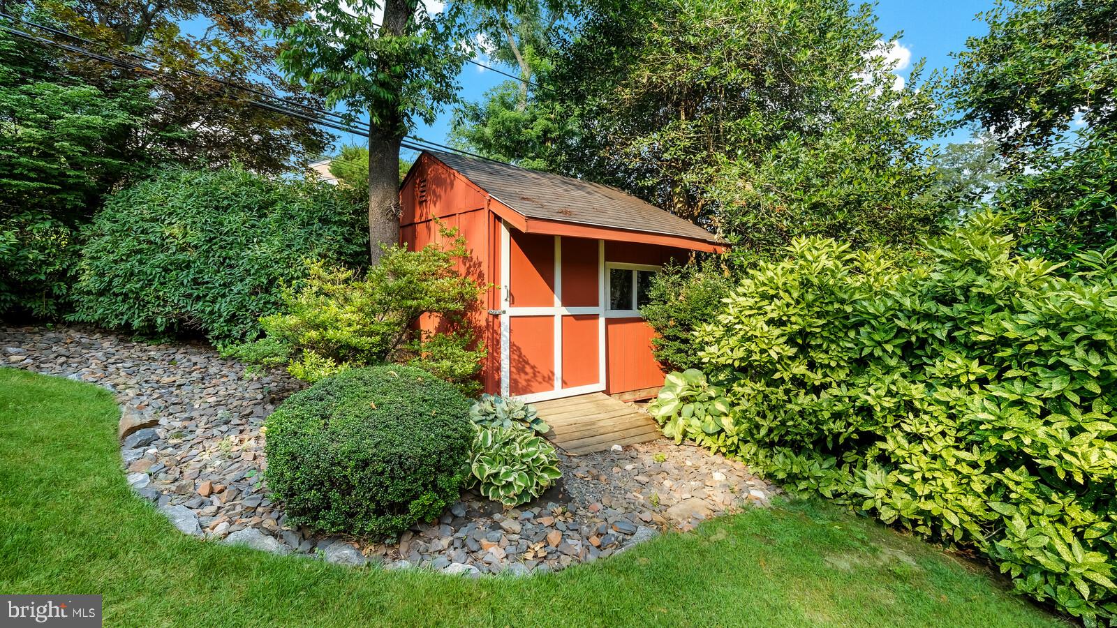 999 George Road Jenkintown, PA 19046 - Photo 38 of 44 Garden shed