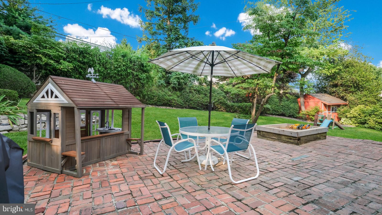 999 George Road Jenkintown, PA 19046 - Photo 39 of 44 Rear patio