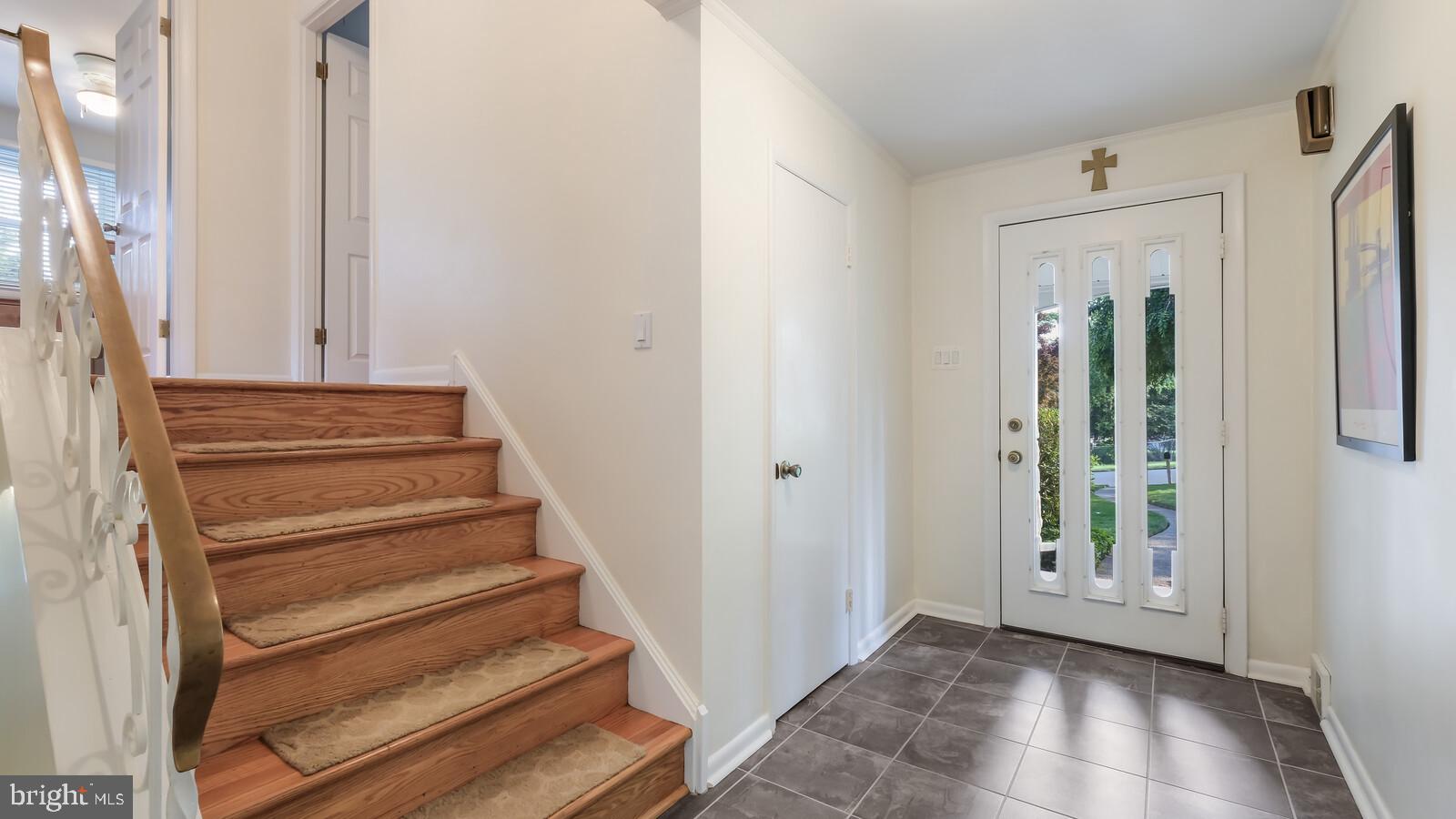 999 George Road Jenkintown, PA 19046 - Photo 5 of 44 Foyer