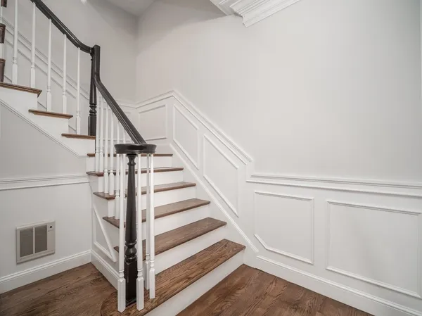 $4,500 | 8 Richardson Street, Unit 2, Winchester, MA 01890