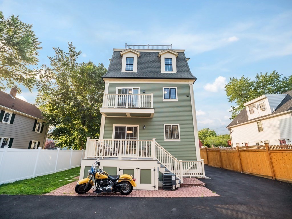 8 Richardson Street, Unit 2 Winchester, MA 01890 - Photo 31 of 38