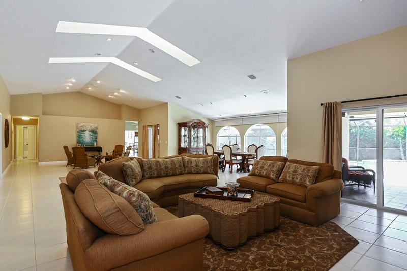 175 Apollo Circle Jupiter, FL 33477 - Photo 3 of 33 Family Room