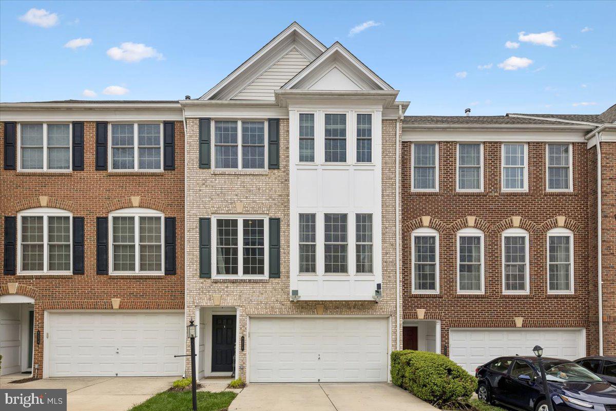 Charming townhouse with modern appeal.