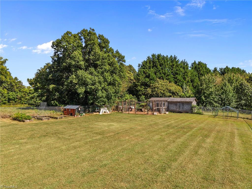 1825 Sandy Cross Road Reidsville, NC 27320 - Photo 21 of 25