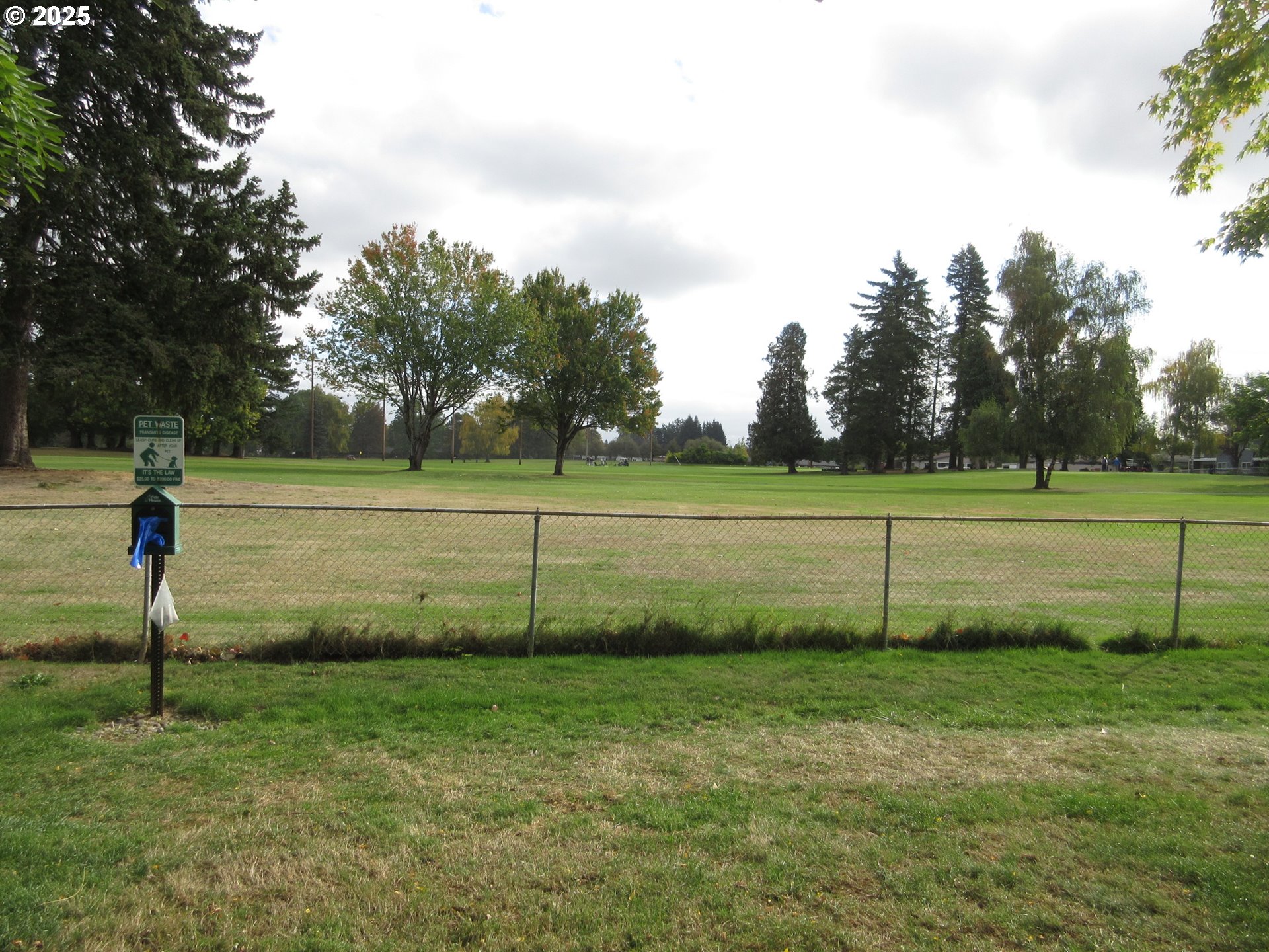 1308 Northeast Hogan Drive, Unit 166 Gresham, OR 97030 - Photo 12 of 13 a view of a park