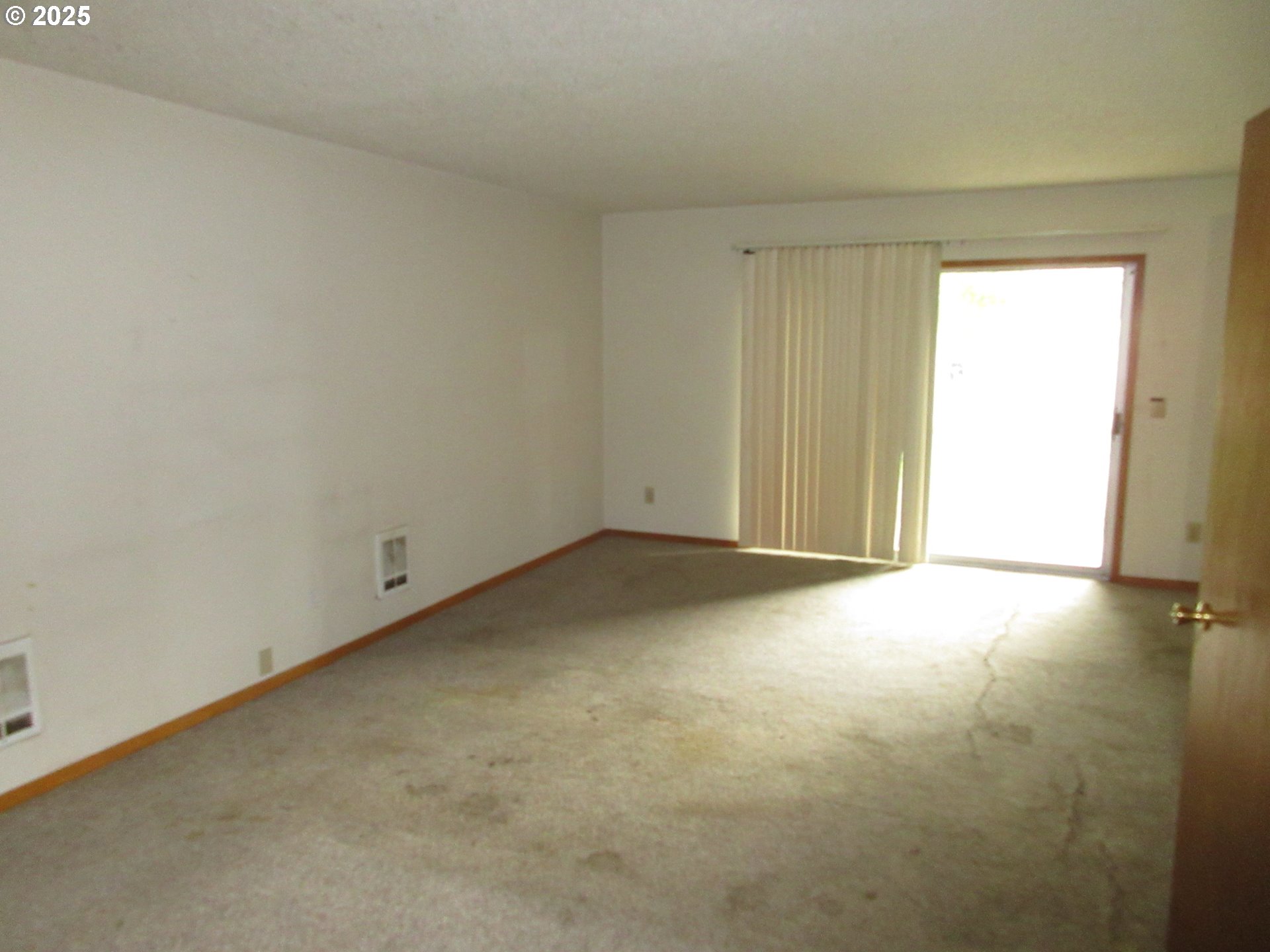 1308 Northeast Hogan Drive, Unit 166 Gresham, OR 97030 - Photo 2 of 13 a view of empty room