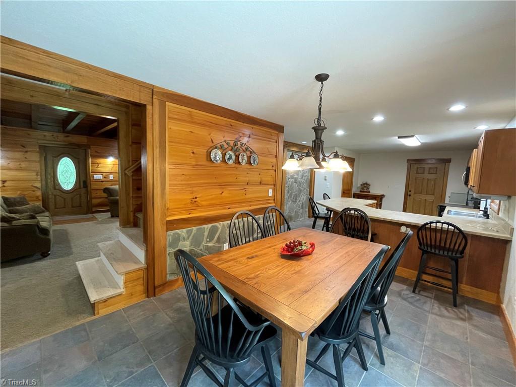 2180 Davis Road Haw River, NC 27258 - Photo 4 of 36 Gallery Image 4