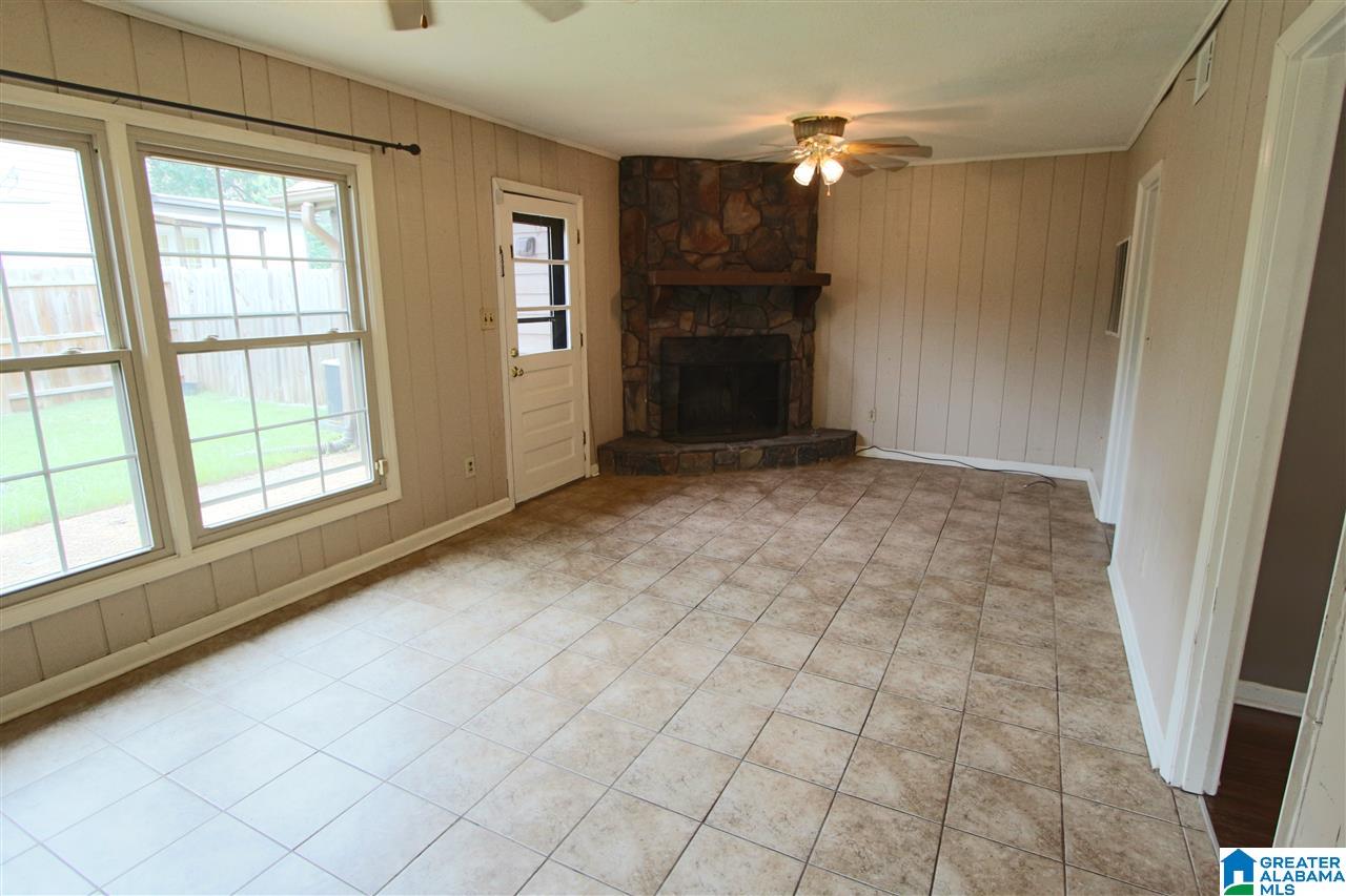 712 Cahaba Manor Trail Pelham, AL 35124 - Photo 3 of 16
