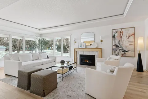 $1,750,000 | 14 Woodland Road, Edina, MN 55424