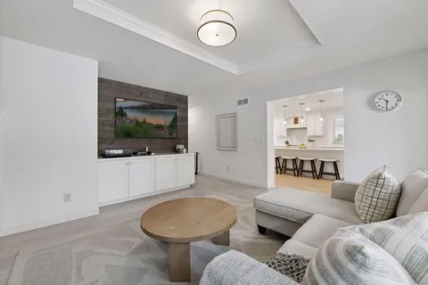 $1,750,000 | 14 Woodland Road, Edina, MN 55424