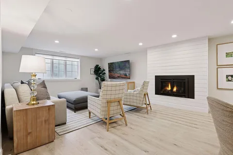 $1,750,000 | 14 Woodland Road, Edina, MN 55424