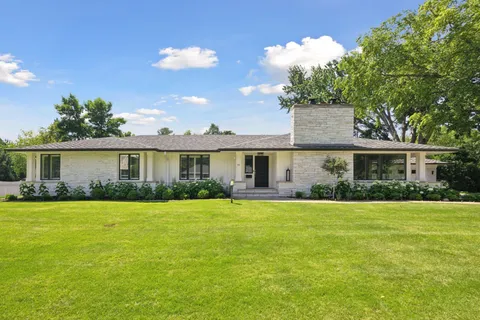 $1,750,000 | 14 Woodland Road, Edina, MN 55424