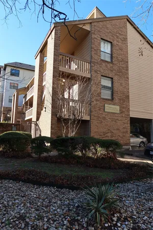 $1,350 | 2210 Pearl Street, Unit 303, Austin, TX 78705