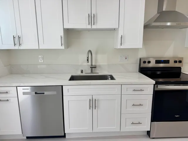 $2,699 | 47965 Oasis Court, Palm Desert, CA 92260