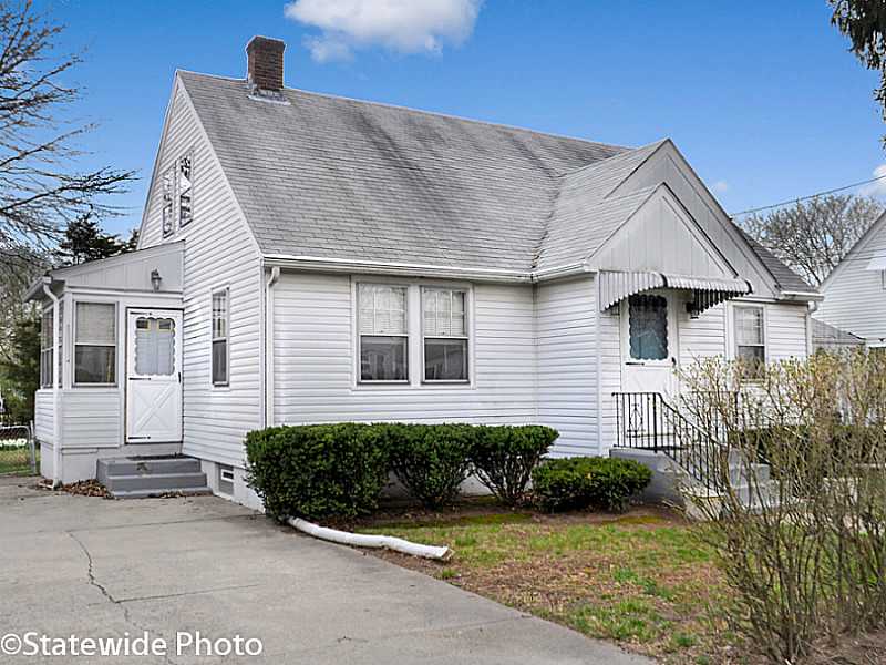 74 Rome Avenue Providence, RI 02908 - Photo 1 of 23 Exterior Front.
