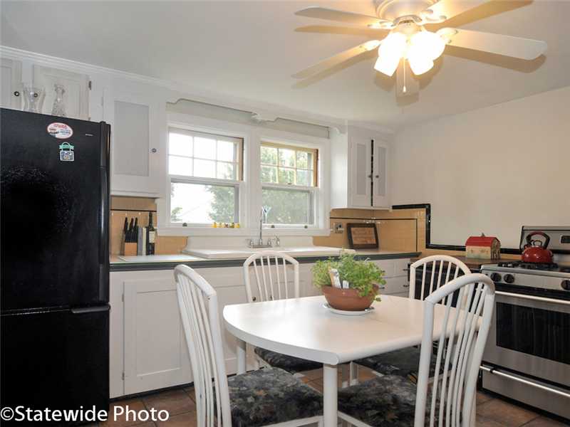74 Rome Avenue Providence, RI 02908 - Photo 6 of 23 Kitchen.