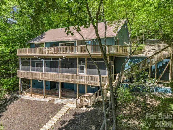 $799,000 | 255 Gateway Drive, Unit 5, Lake Lure, NC 28746